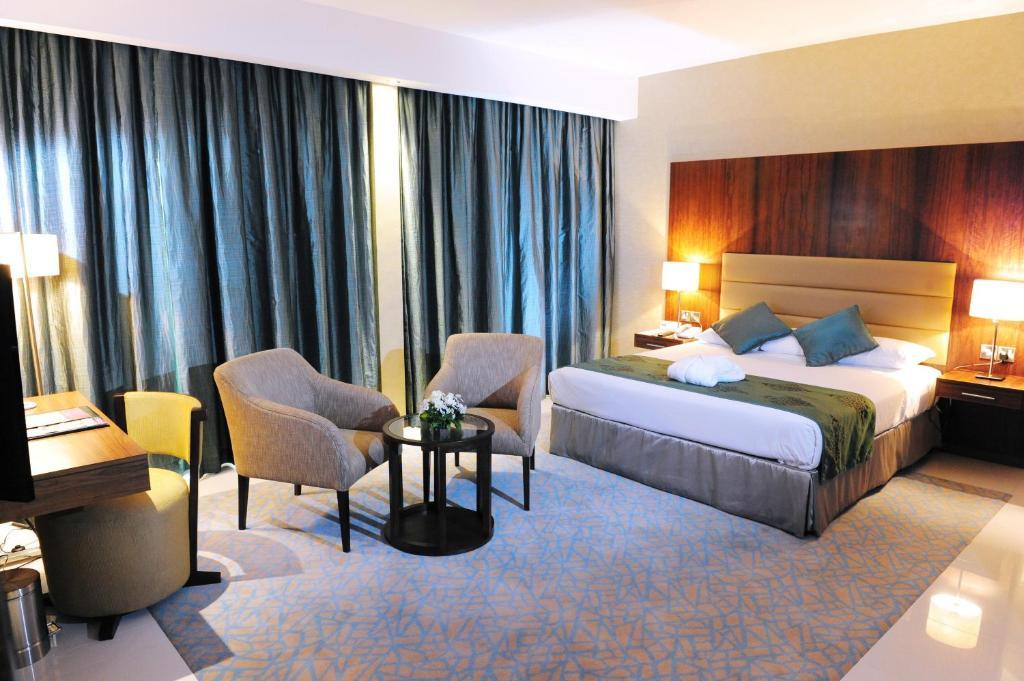 Howard Johnson By Wyndham Abu Dhabi Downtown Quarto foto